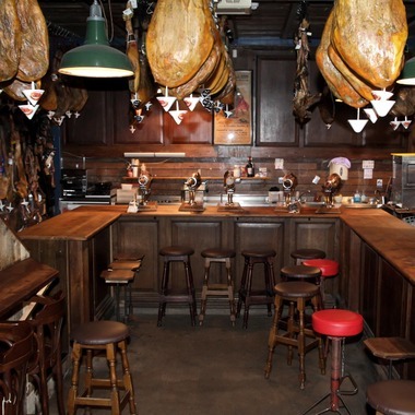 LASSCO Ropewalk's Bar Tozino