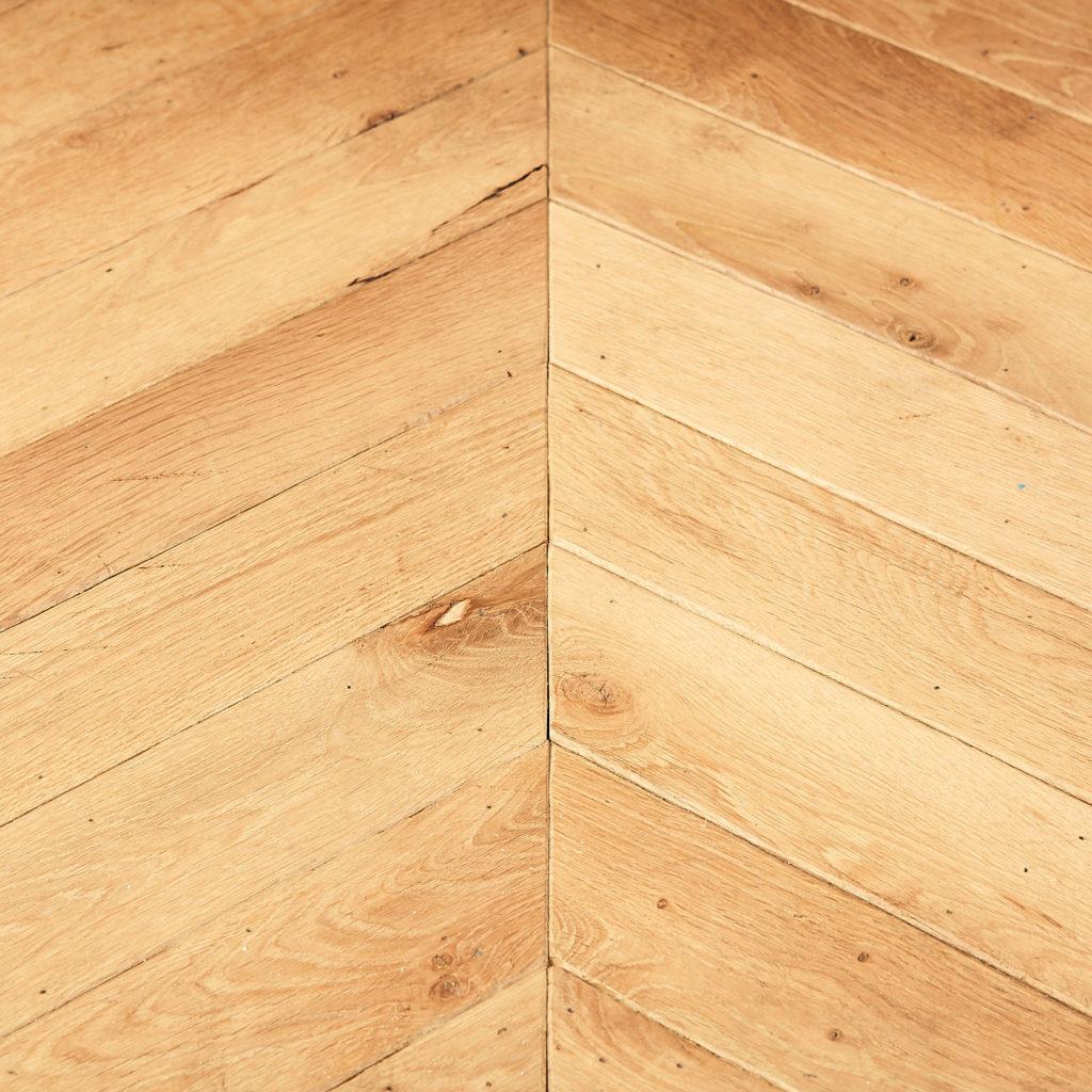 Carpathian Oak Chevron Parquet-115852