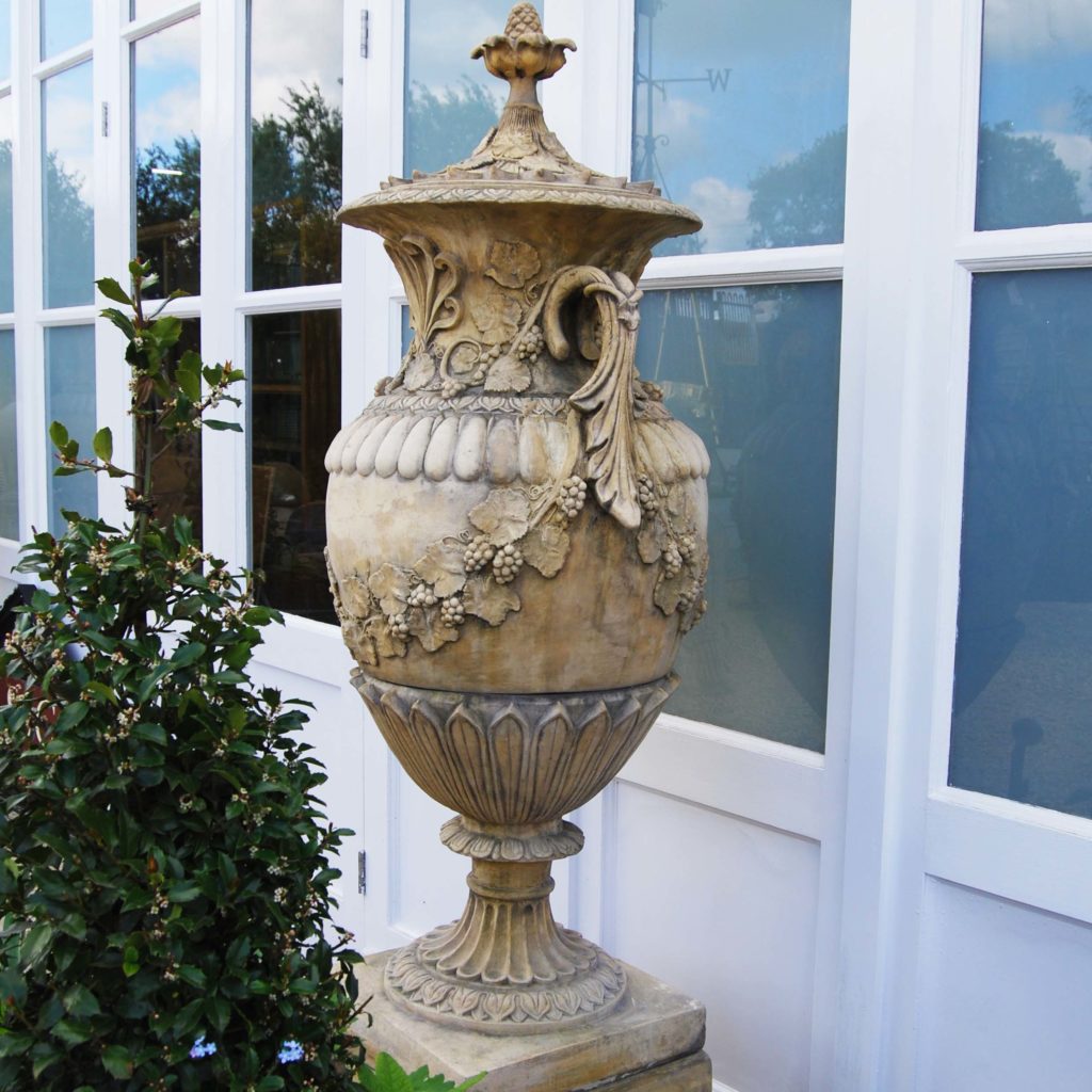 Swedish urn