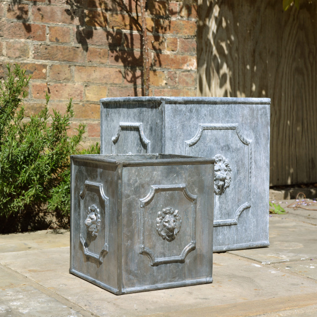 Small English lead planter,-88537