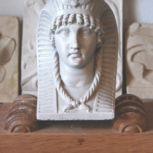 An English relief cast plaster finial-0