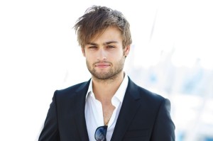 douglas-booth-condenasttraveller-23sep13-pa_b_646x430[1]