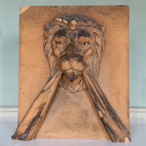 A lion keystone-0