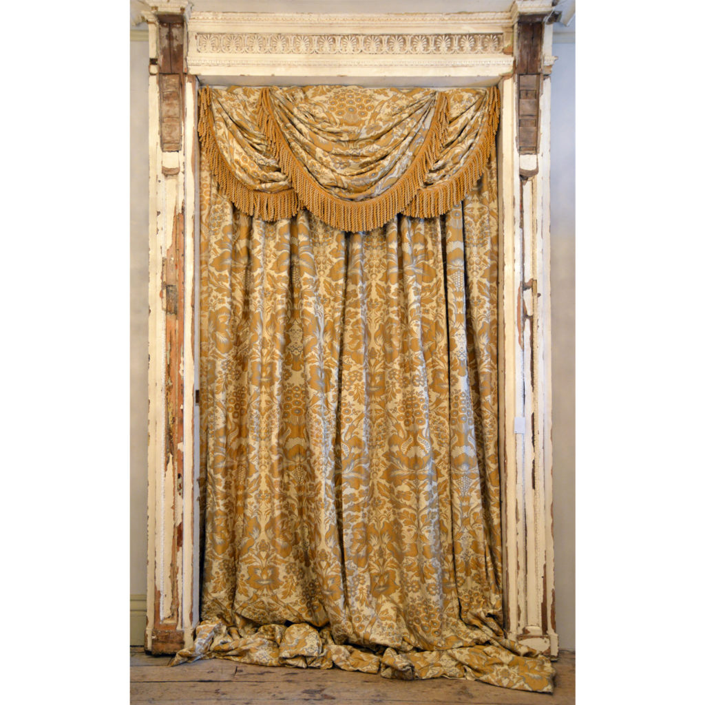 A suite of silk twill damask curtains,-84236