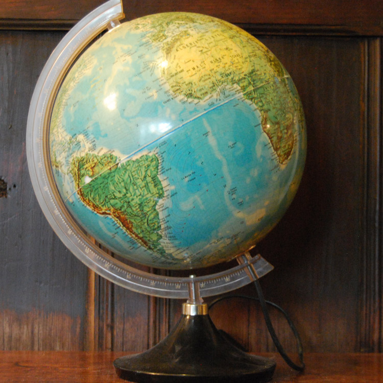Retro Globe