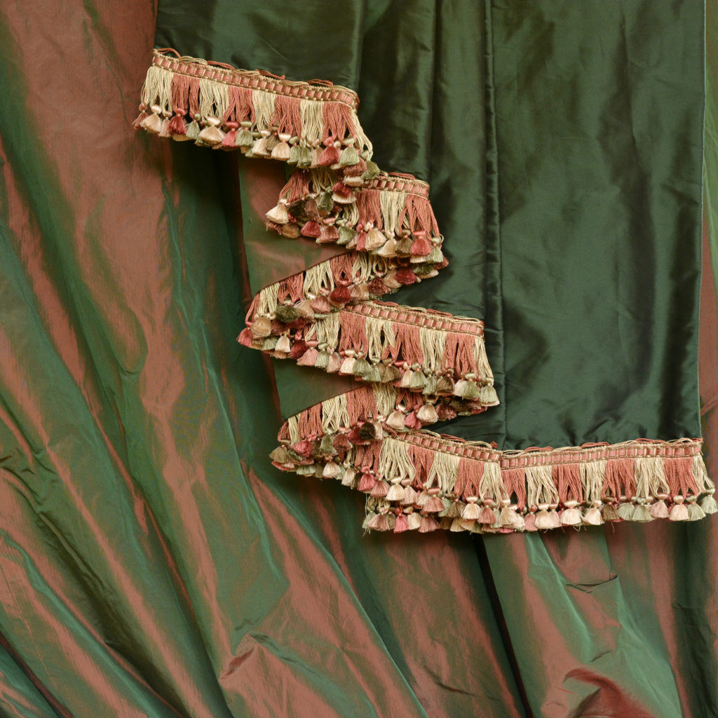 A highly decorative suite of double hung silk curtains,-88414