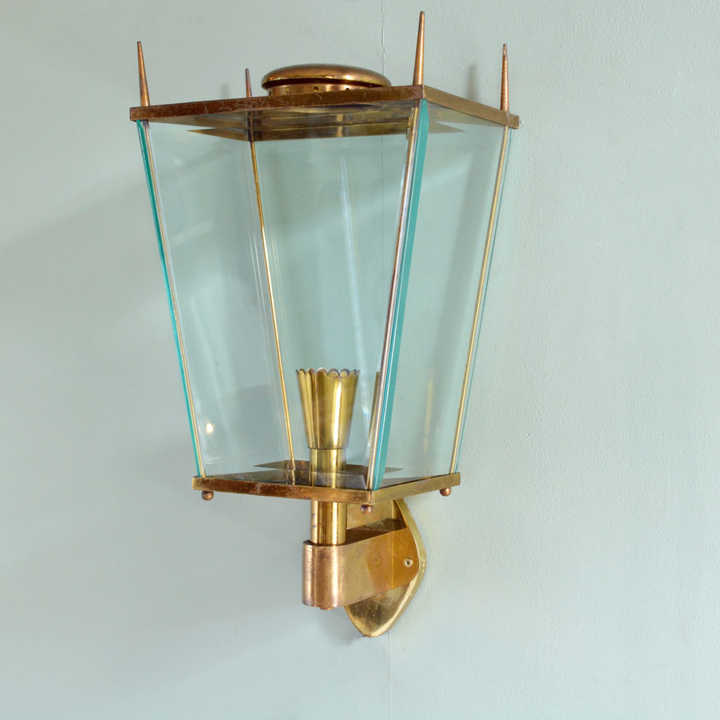 Brass wall mounted lantern, -91974