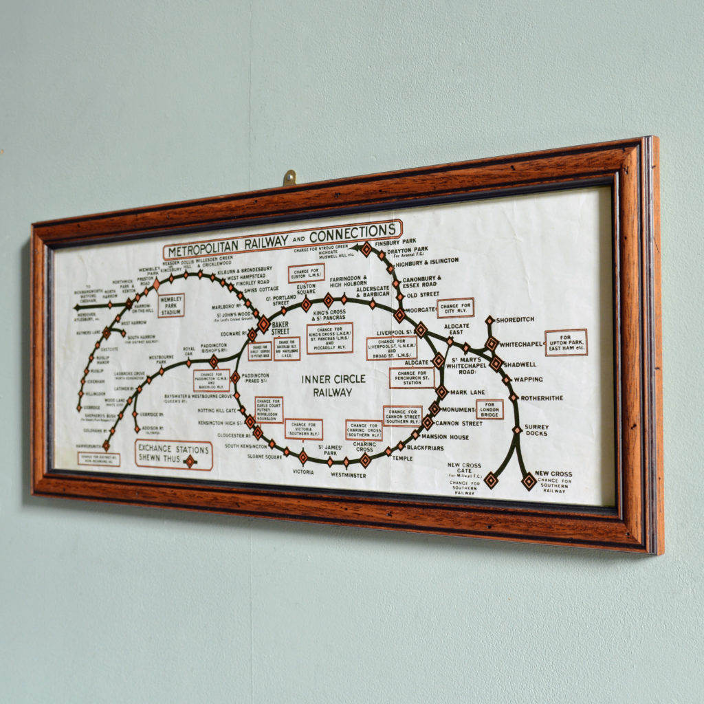 Metropolitan Line, carriage map,-93467
