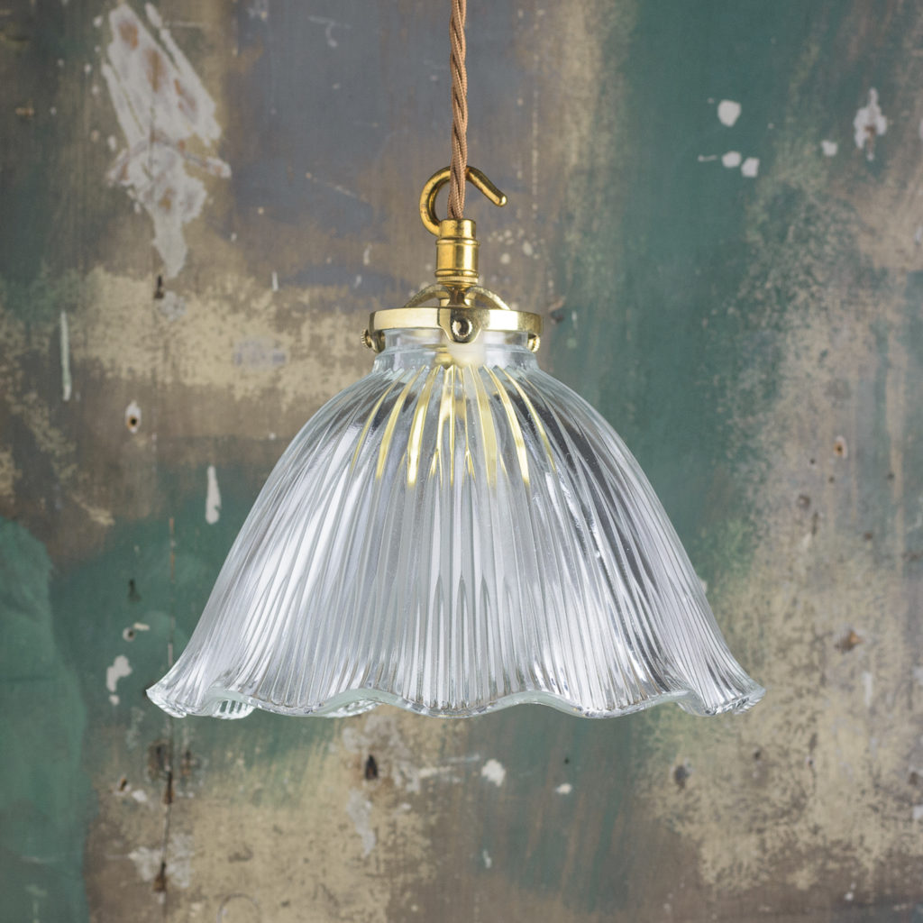 Moulded glass handkerchief pendant lights,-0