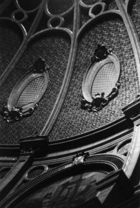 Detail of the glazed inner face of the rotunda