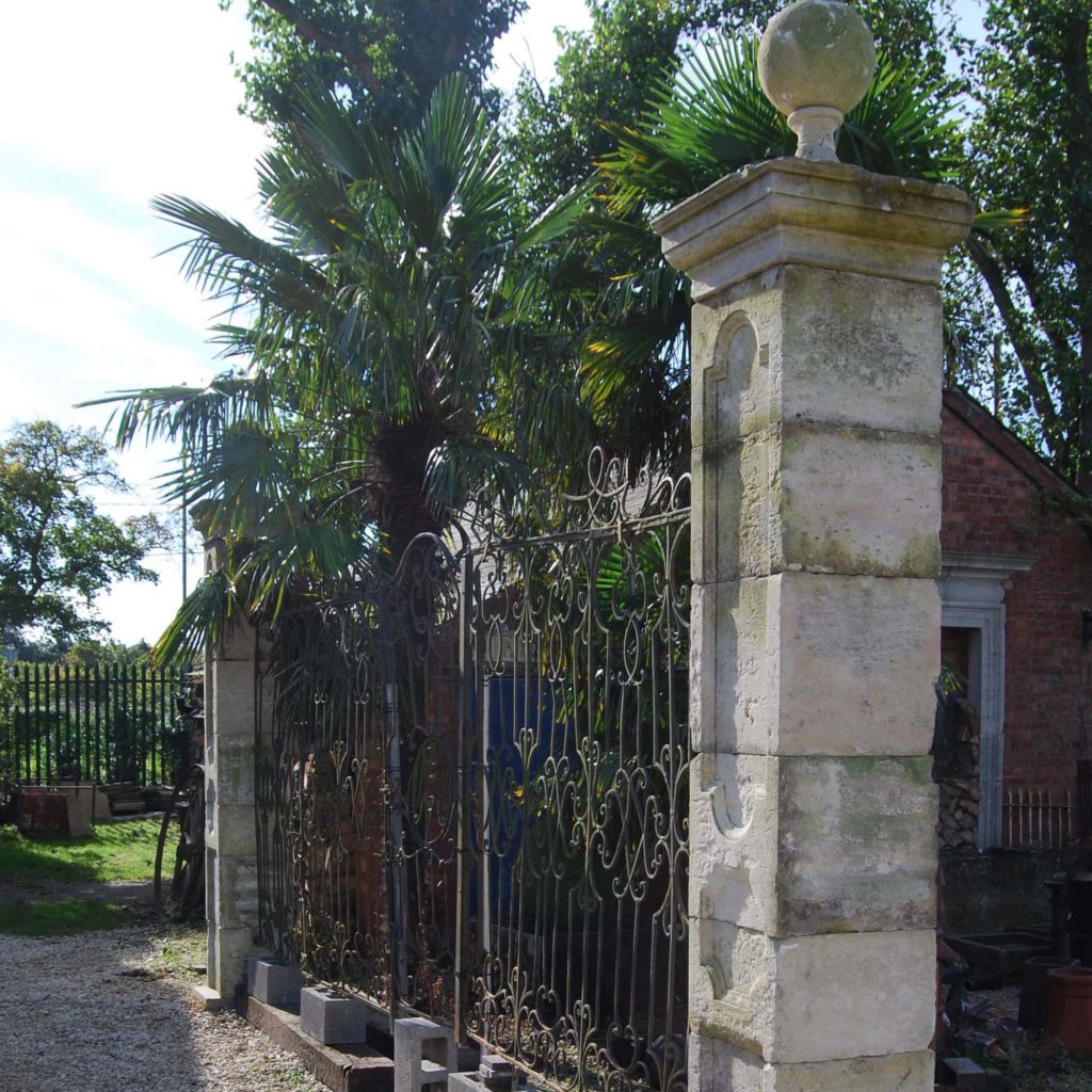 Medmenham Abbey screen