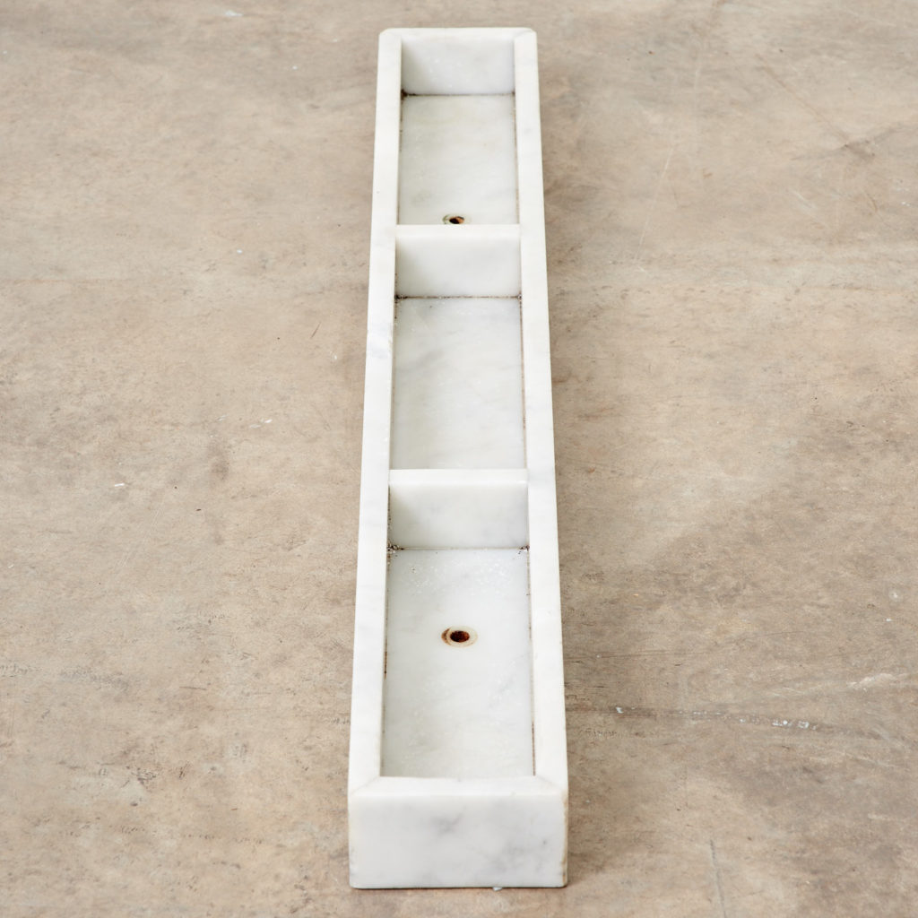 Carrara marble trough,-101078