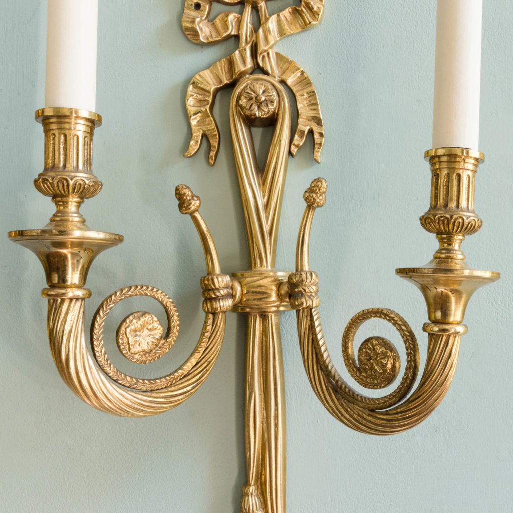 Louis XVI style brass wall light-101408