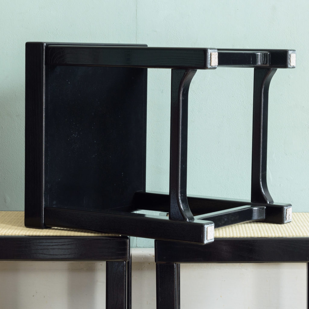 Black lacquer stools,-105519