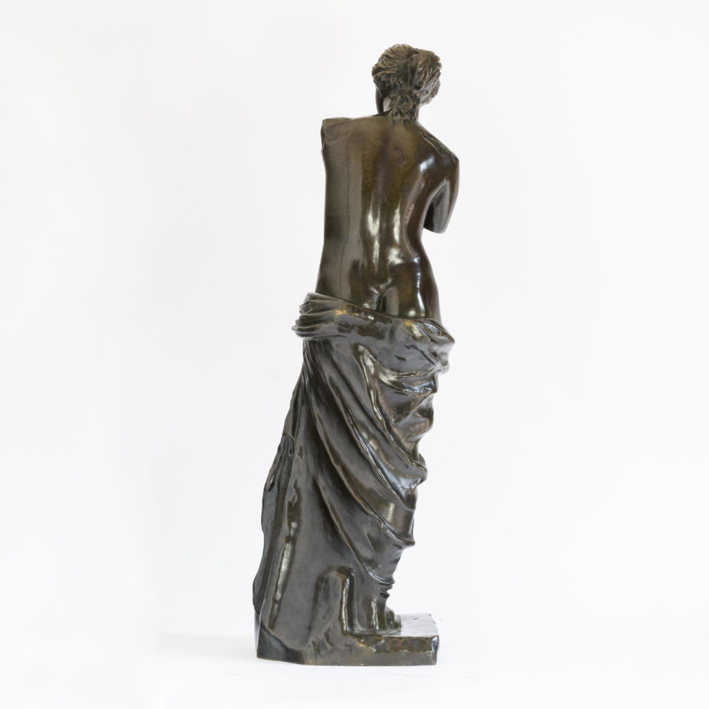 Bronze figure of Venus de Milo,-106445