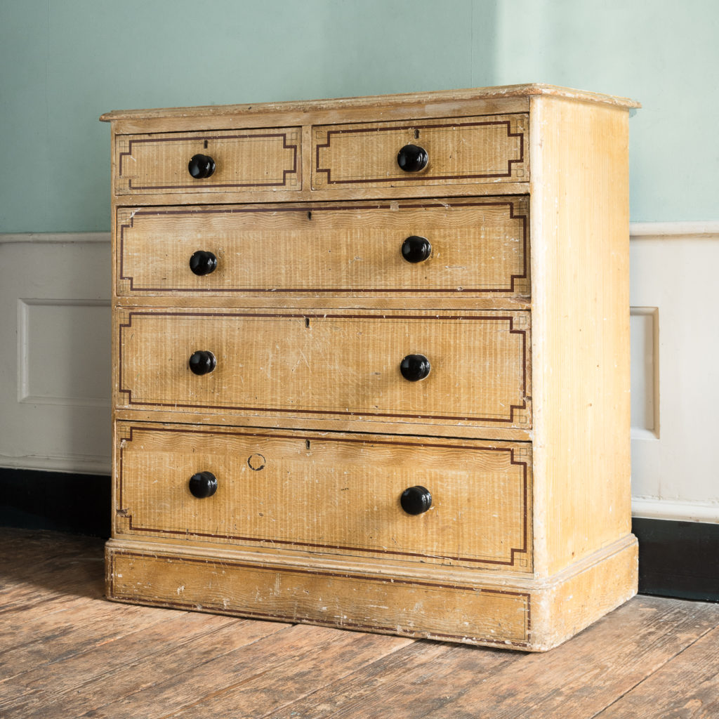 Victorian chest of drawers,-112256