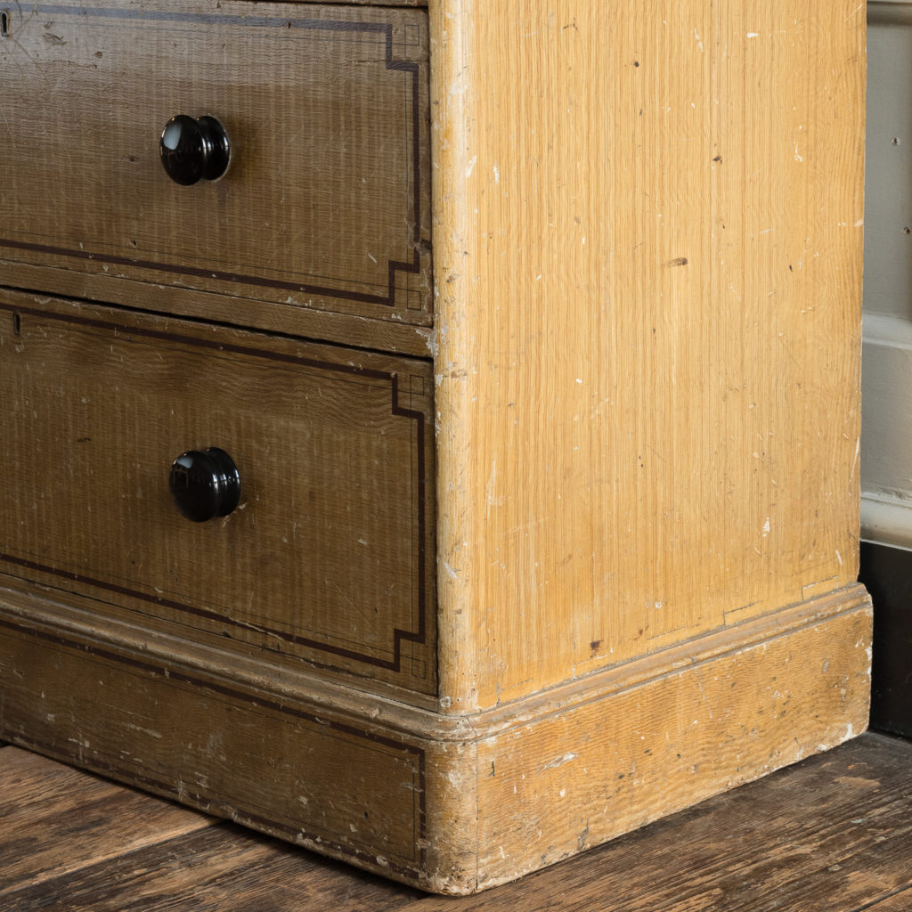 Victorian chest of drawers,-112261