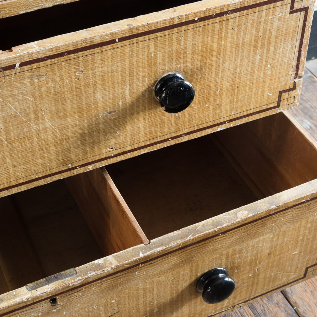 Victorian chest of drawers,-112254