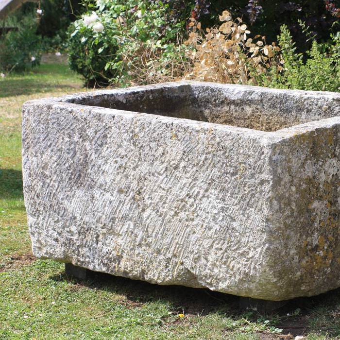 A French limestone cistern-130176