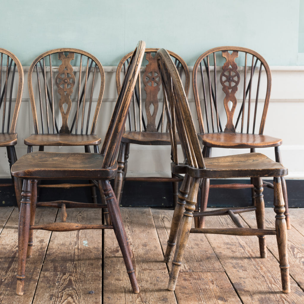 Matched set of six wheel back Windsor chairs,-116741