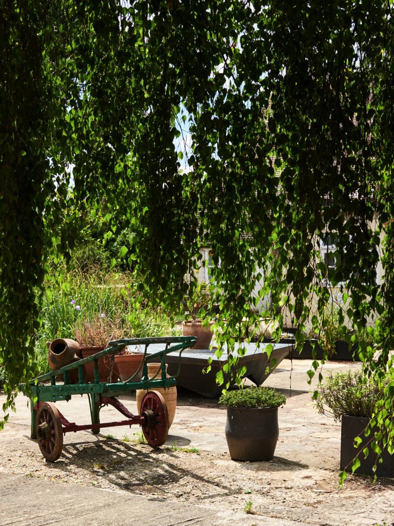 Three Pigeons Inn Garden view