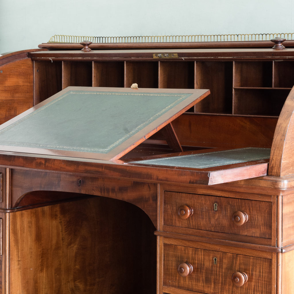 Victorian mahogany cylinder desk,-117718