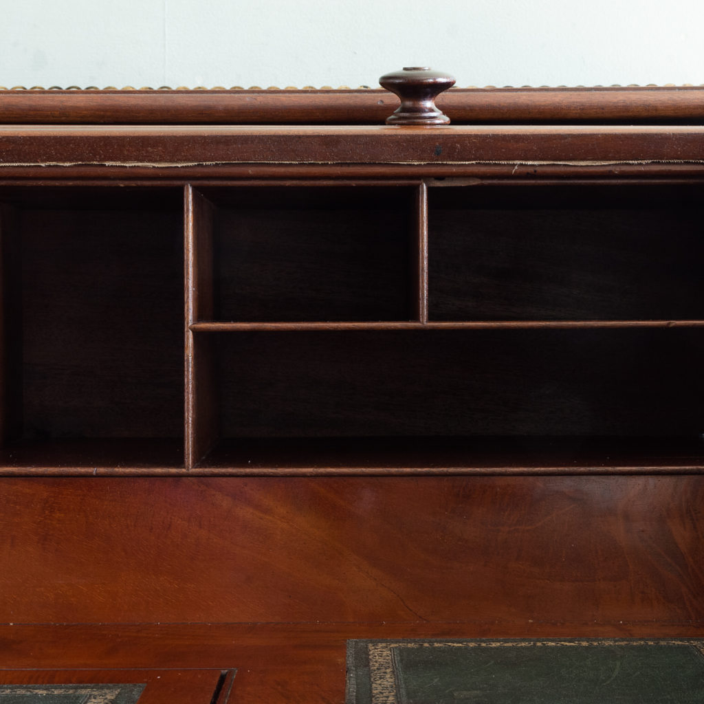 Victorian mahogany cylinder desk,-117712