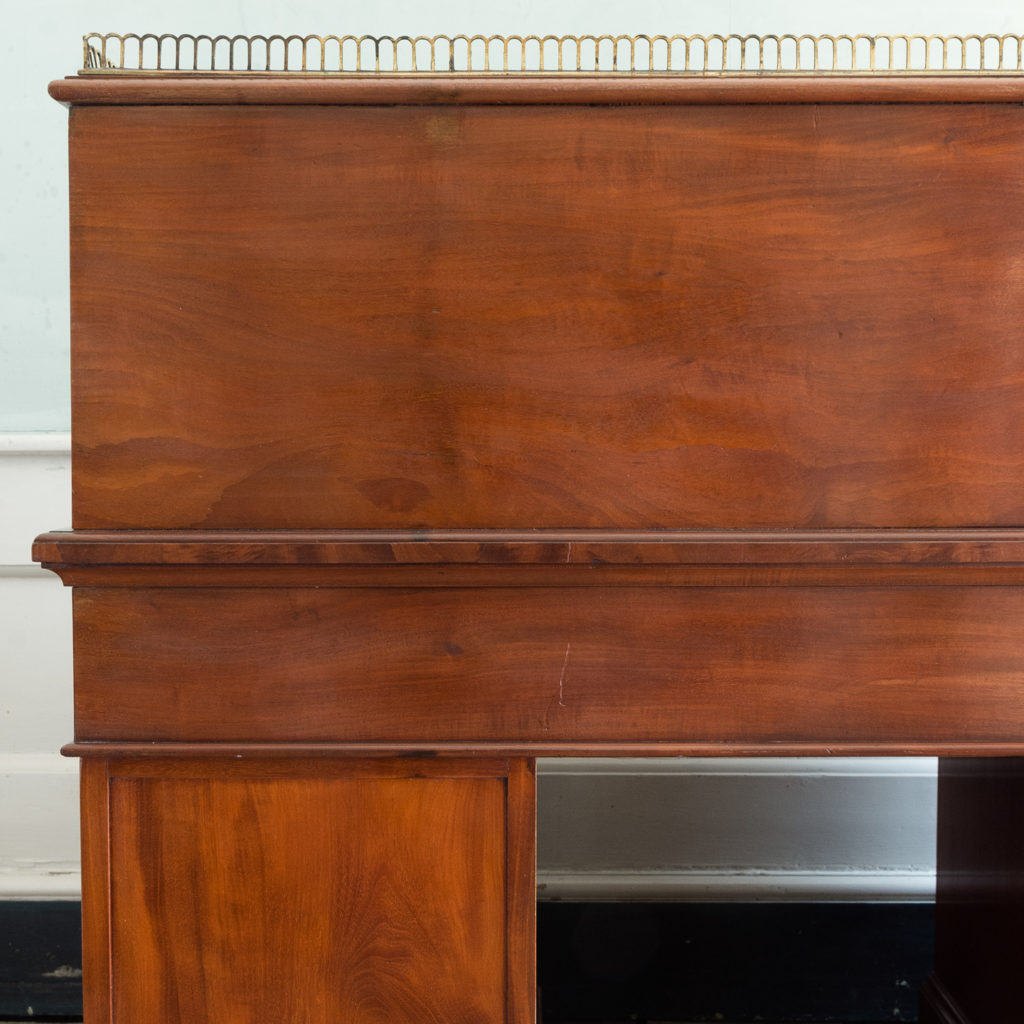 Victorian mahogany cylinder desk,-117706