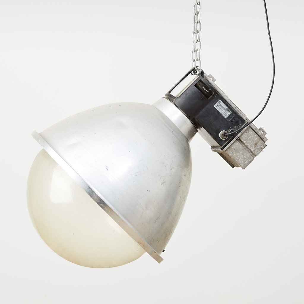 Industrial domed light,-118331