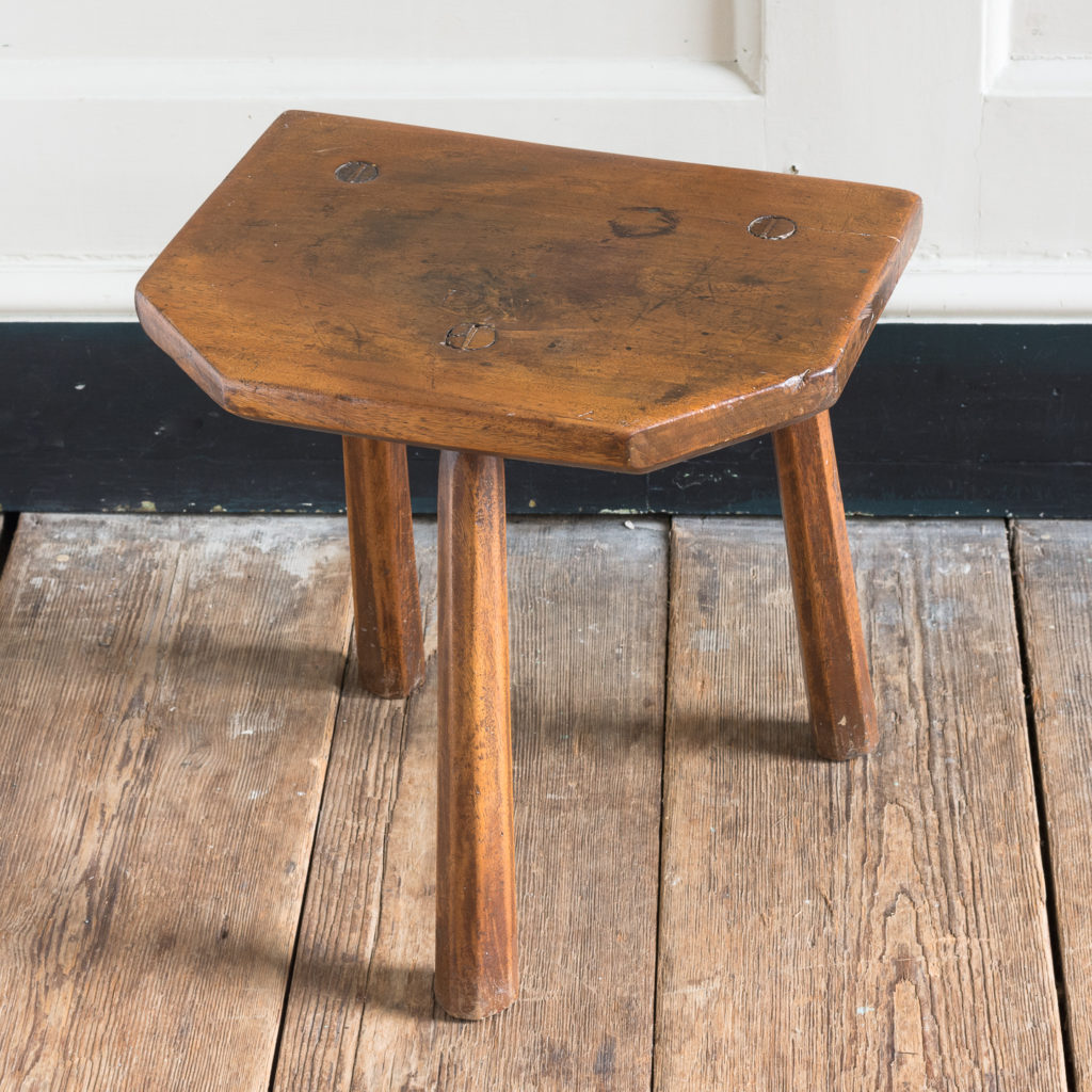 Walnut milking stool,-119527