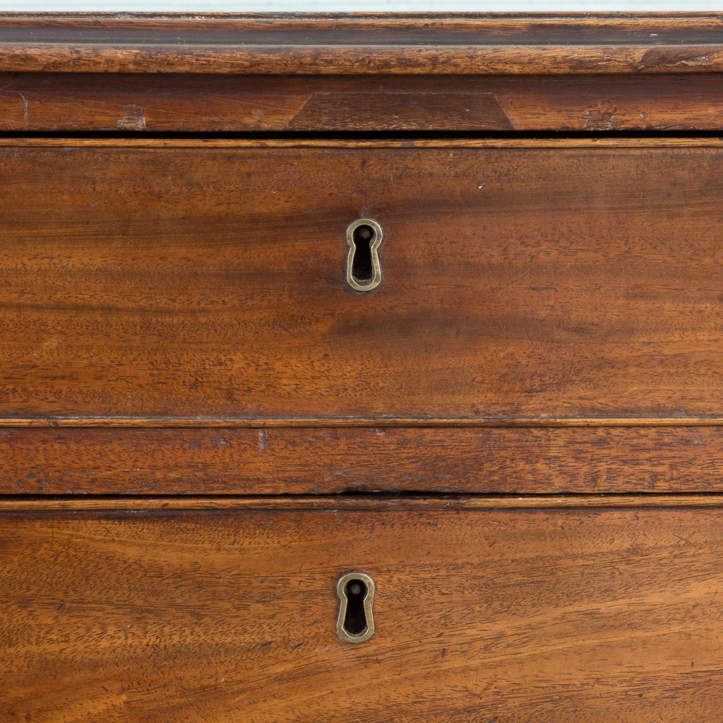 George III diminutive mahogany chest of drawers,-120333