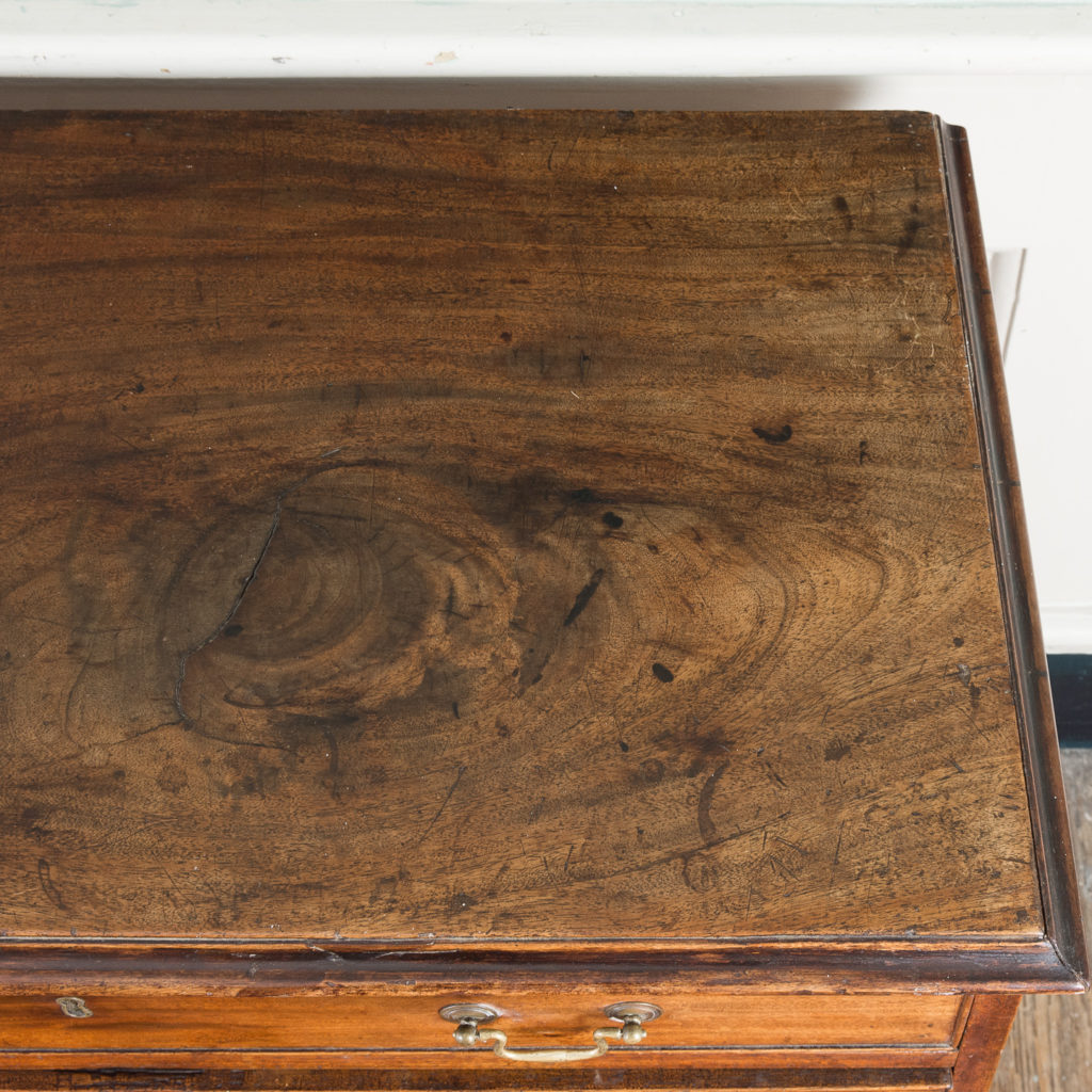 George III diminutive mahogany chest of drawers,-120351