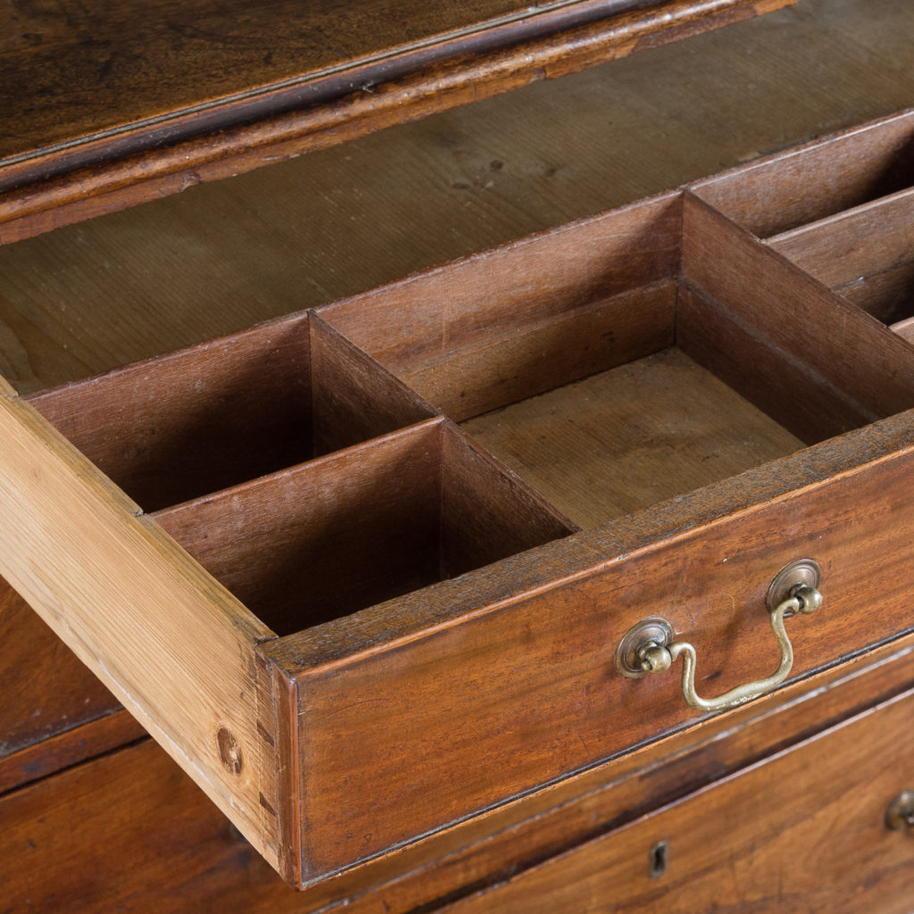 George III diminutive mahogany chest of drawers,-120344