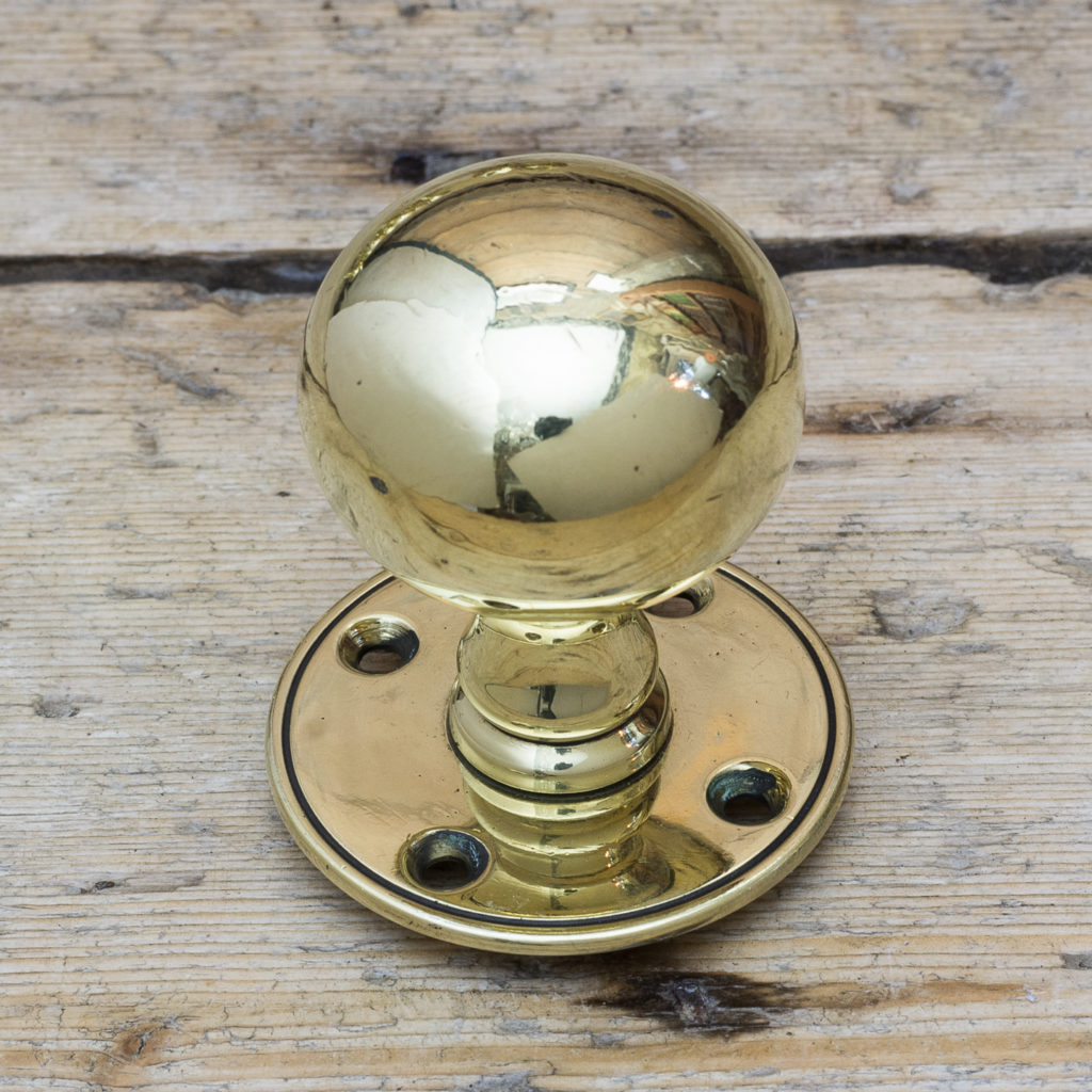 Late Victorian brass door knobs,-122337