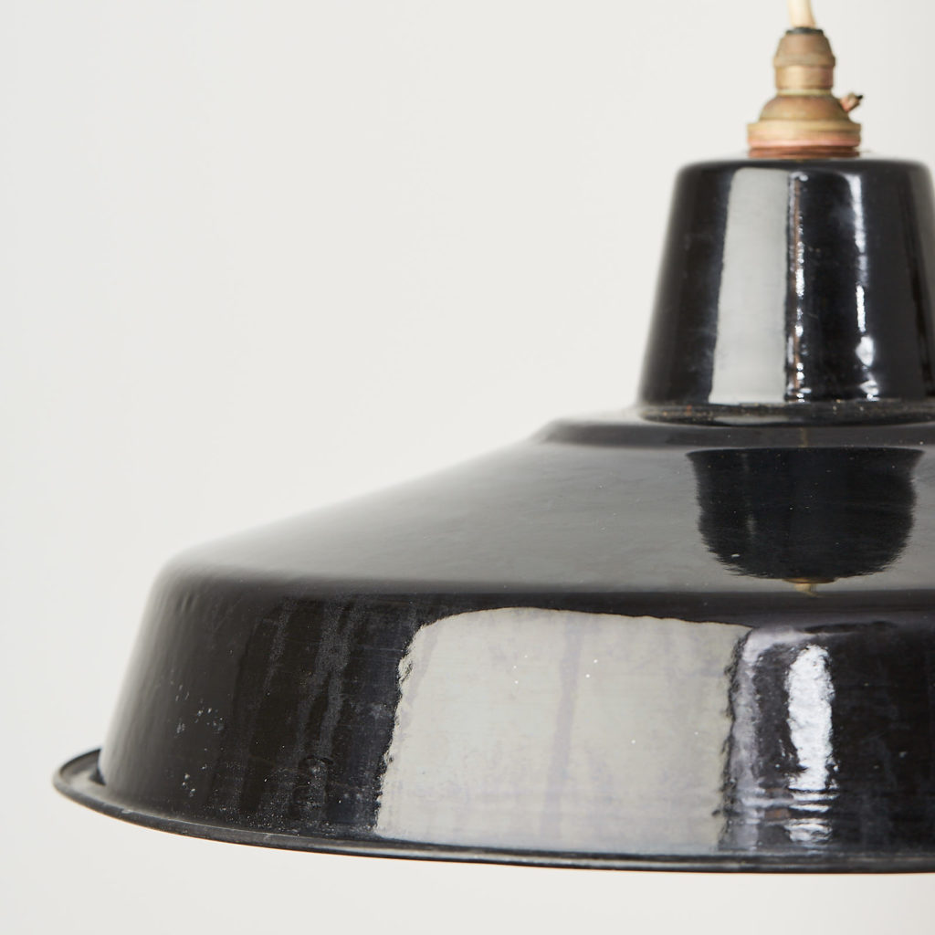 Black enamel light shade,-122832