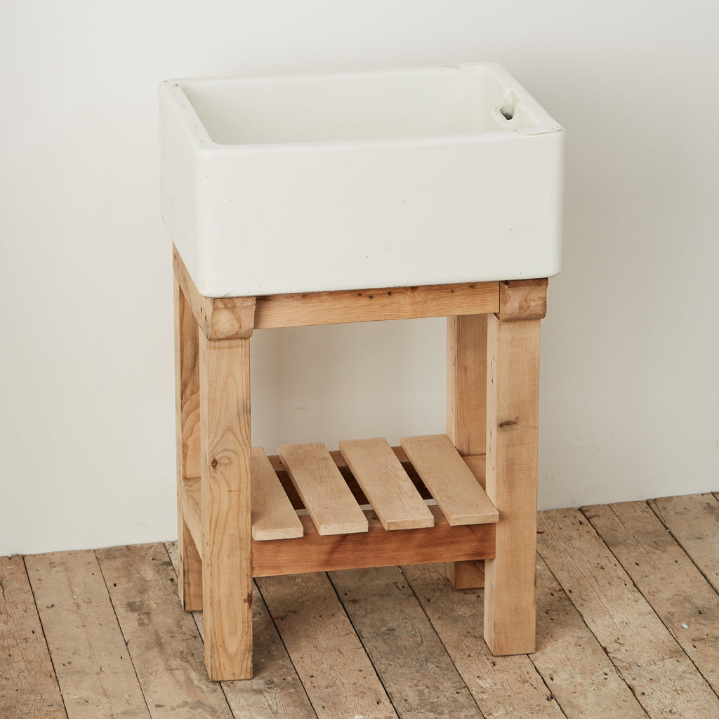 Enamel Belfast sink on Ash pedestal, -122813