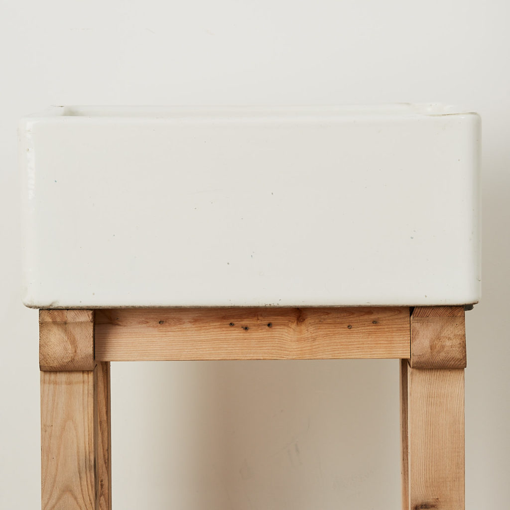 Enamel Belfast sink on Ash pedestal, -122810