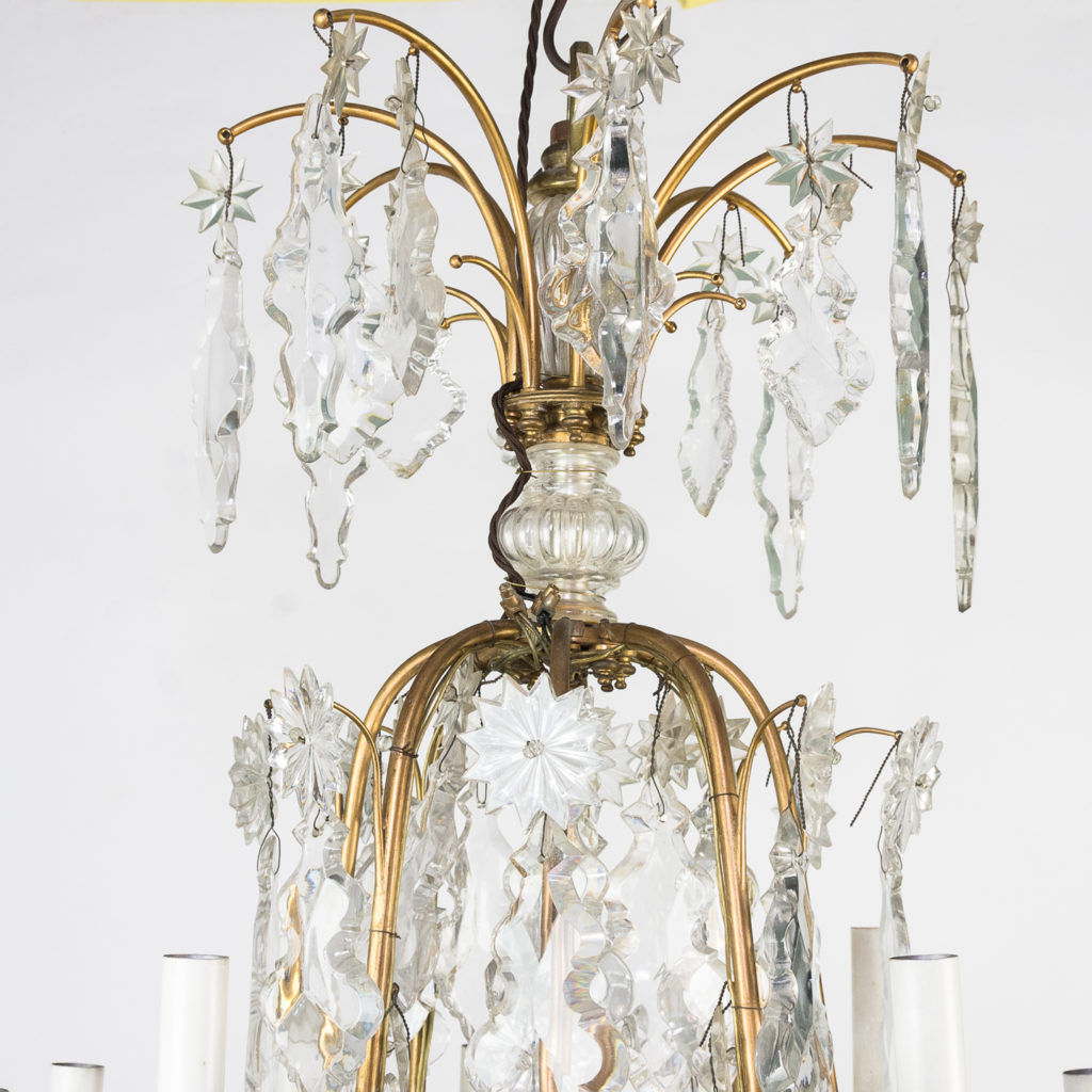 French early twentieth century gilt-metal sixteen light chandelier,-123123