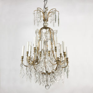 French early twentieth century gilt-metal sixteen light chandelier,