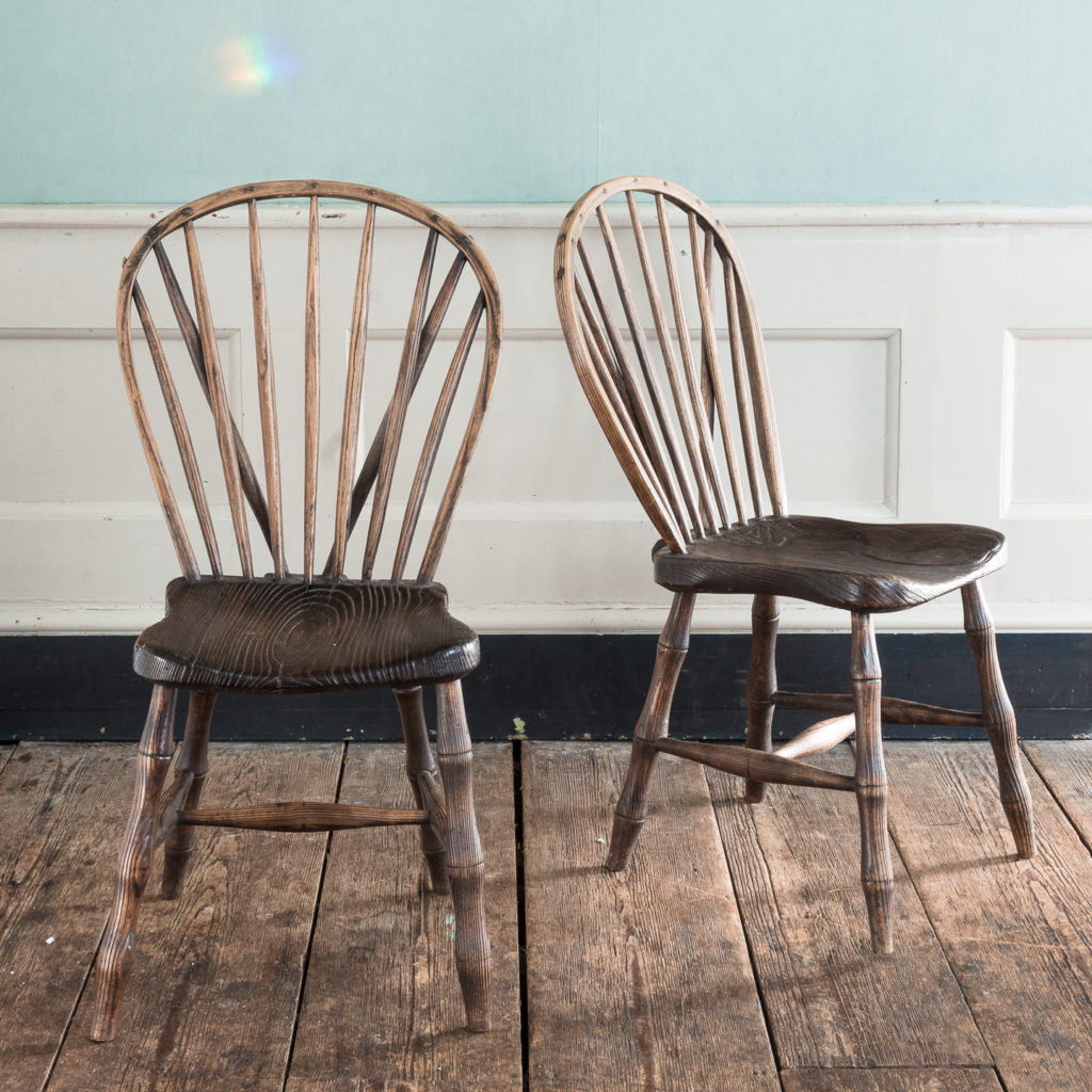 Pair of early nineteenth century Windsor side chairs, -0