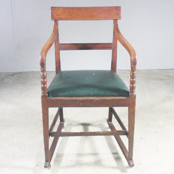 Taxman chair
