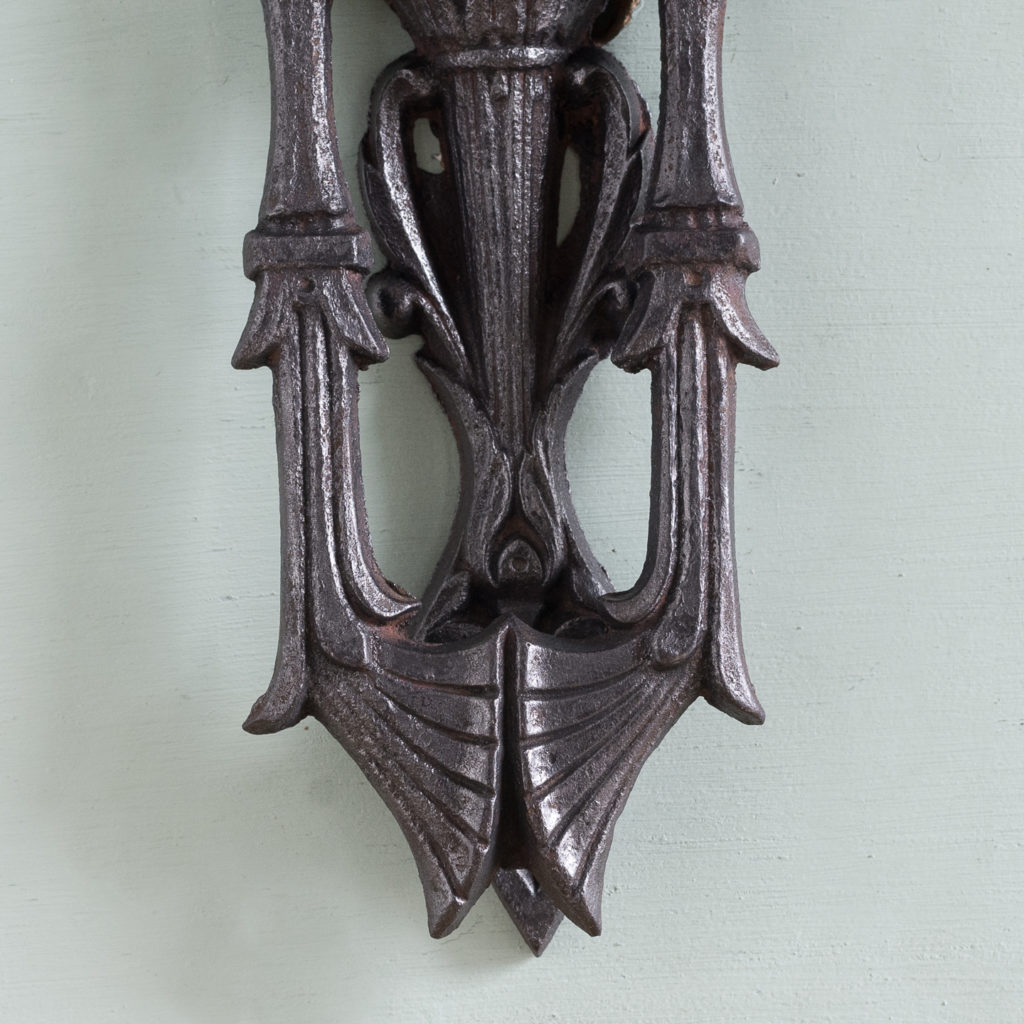 Victorian cast iron door knocker,