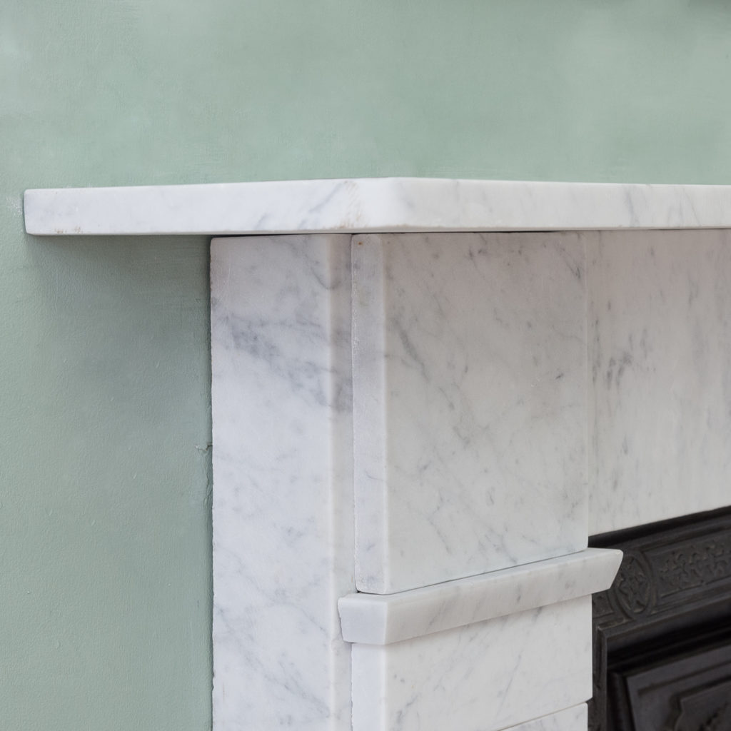 Late Victorian Carrara marble chimneypiece and cast iron insert,-124174