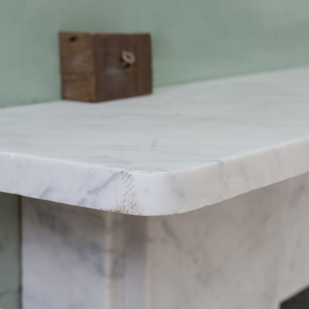 Late Victorian Carrara marble chimneypiece and cast iron insert,-124183