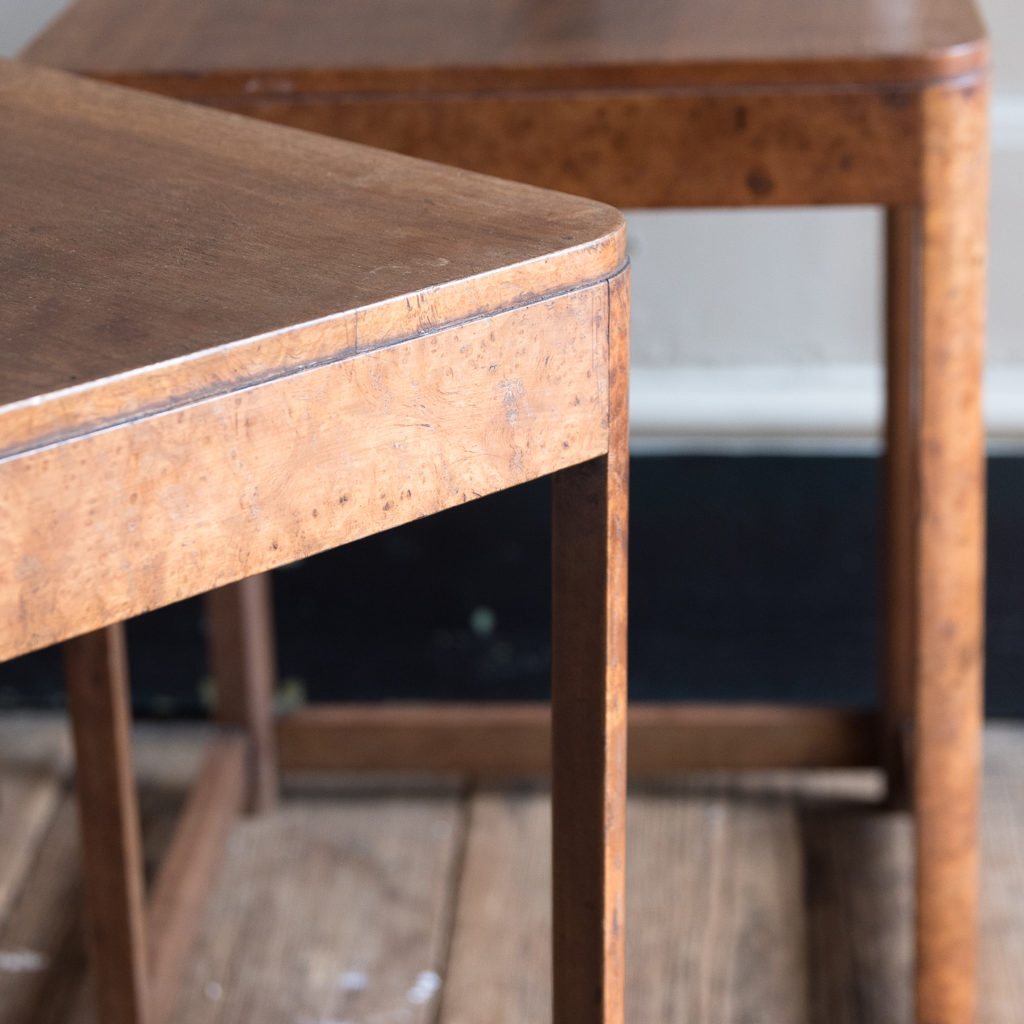 1930s walnut and burr walnut nest of tables,-127224