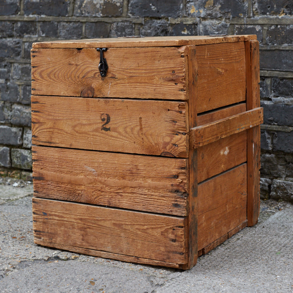 Reclaimed wooden crate,-128384