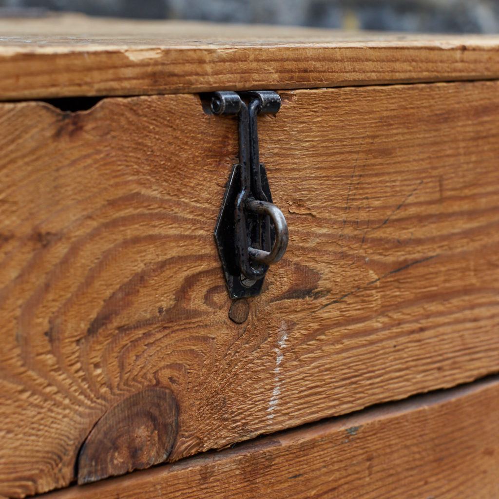 Reclaimed wooden crate,-128388