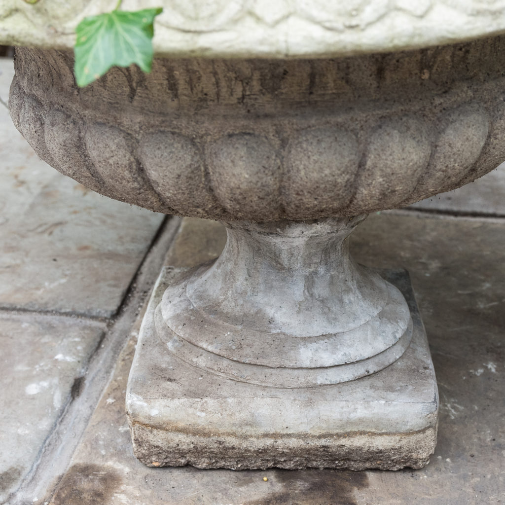 Composition stone tazza urn,-129414