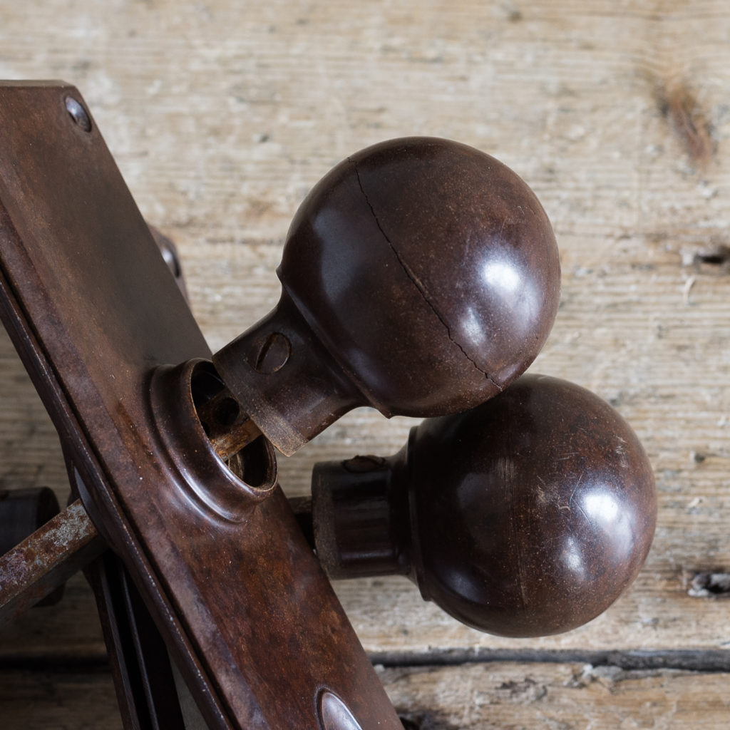 1930s bakelite door knobs,-128563