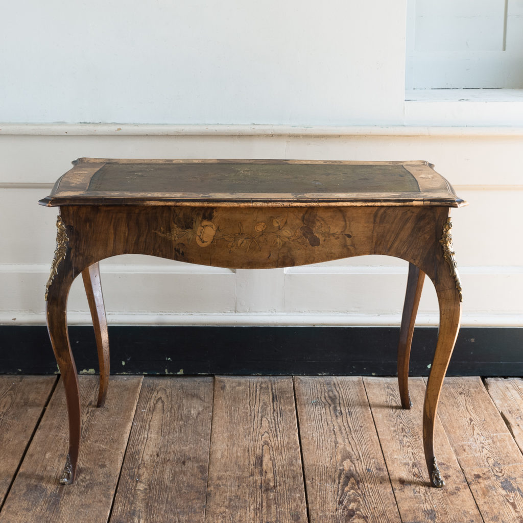 Victorian walnut centre table